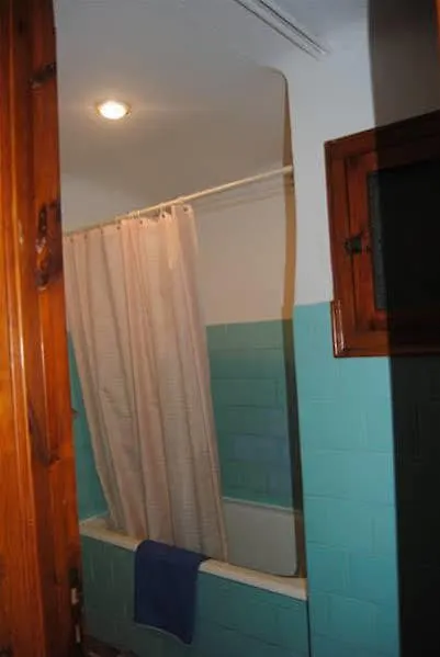 Hostal Colonia Roses